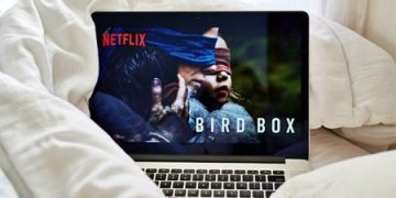 [넷플릭스] 친구들과 같이 채팅하면서 같이 보는 방법 - Netflix Party