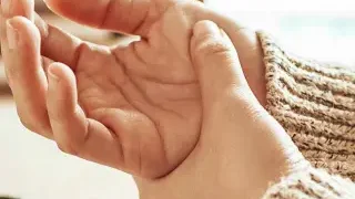 손 저릴때 의심해 볼만한 질환과 증상 7가지