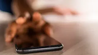 무음 모드에서 Android 휴대폰을 울리게 하는 방법